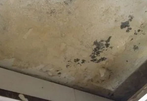 姑苏阳台漏水维修公司分享下姑苏卫生间渗水维修需要注意哪些问题。