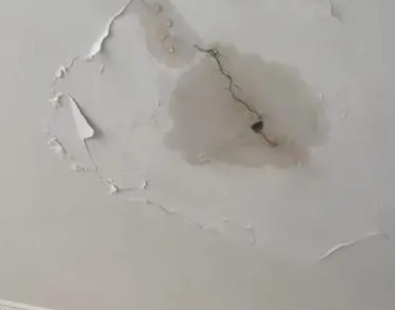 姑苏阳台漏水维修公司分享下屋面防水工程质量问题原因分析